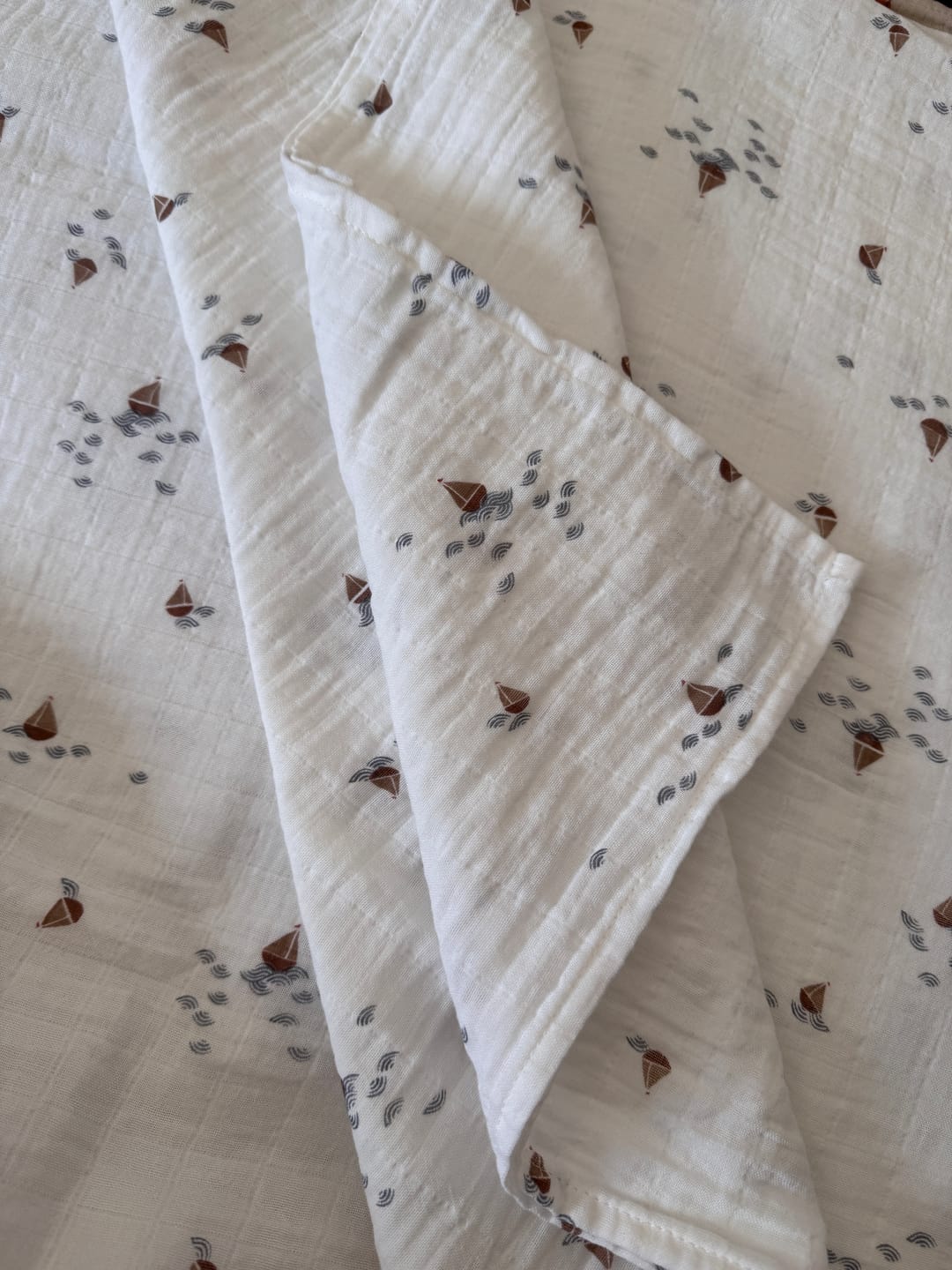 Customer photo review of Muszlin pólya - hajók