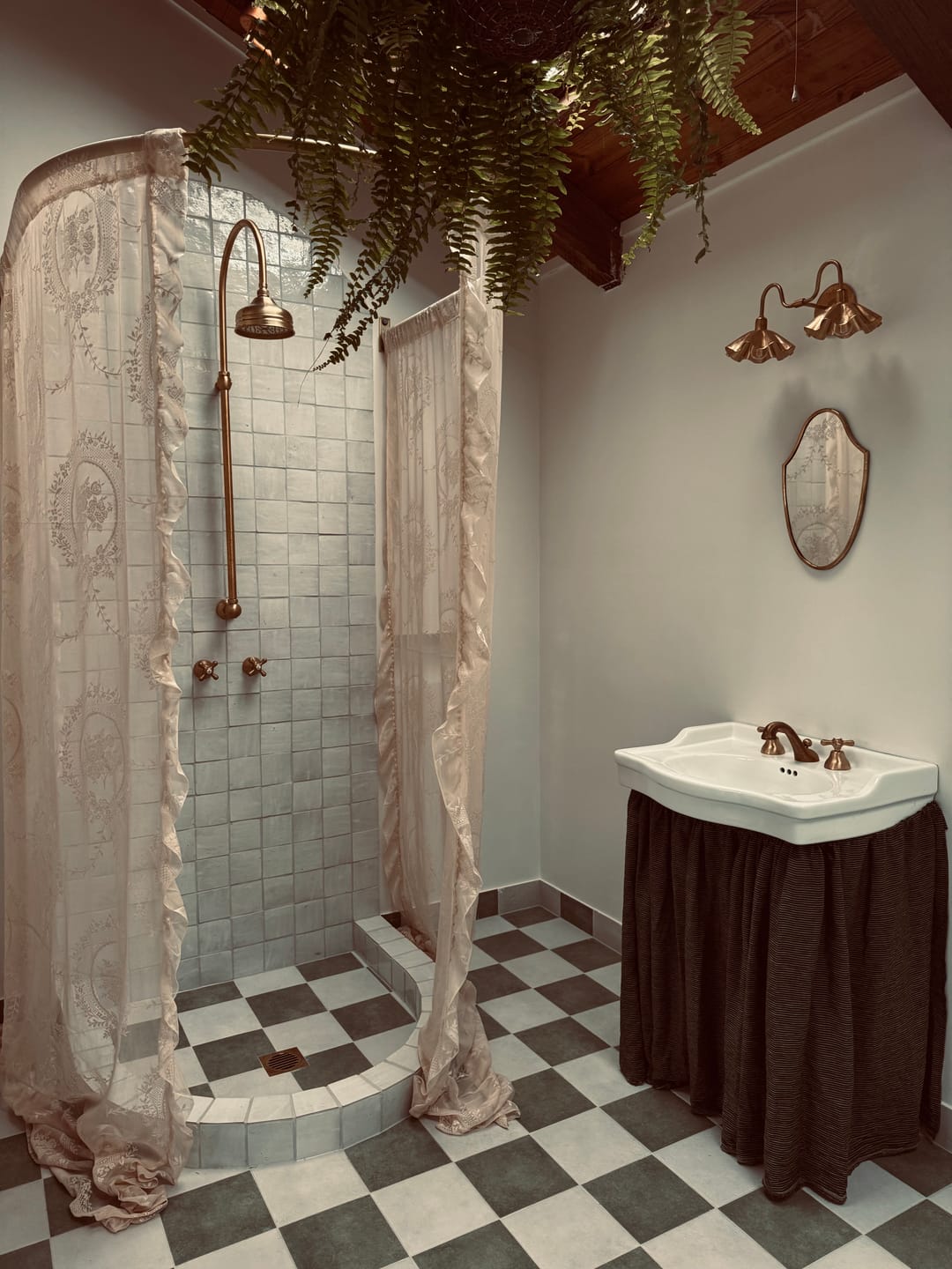 Customer photo review of Royal Story Lace Curtain
