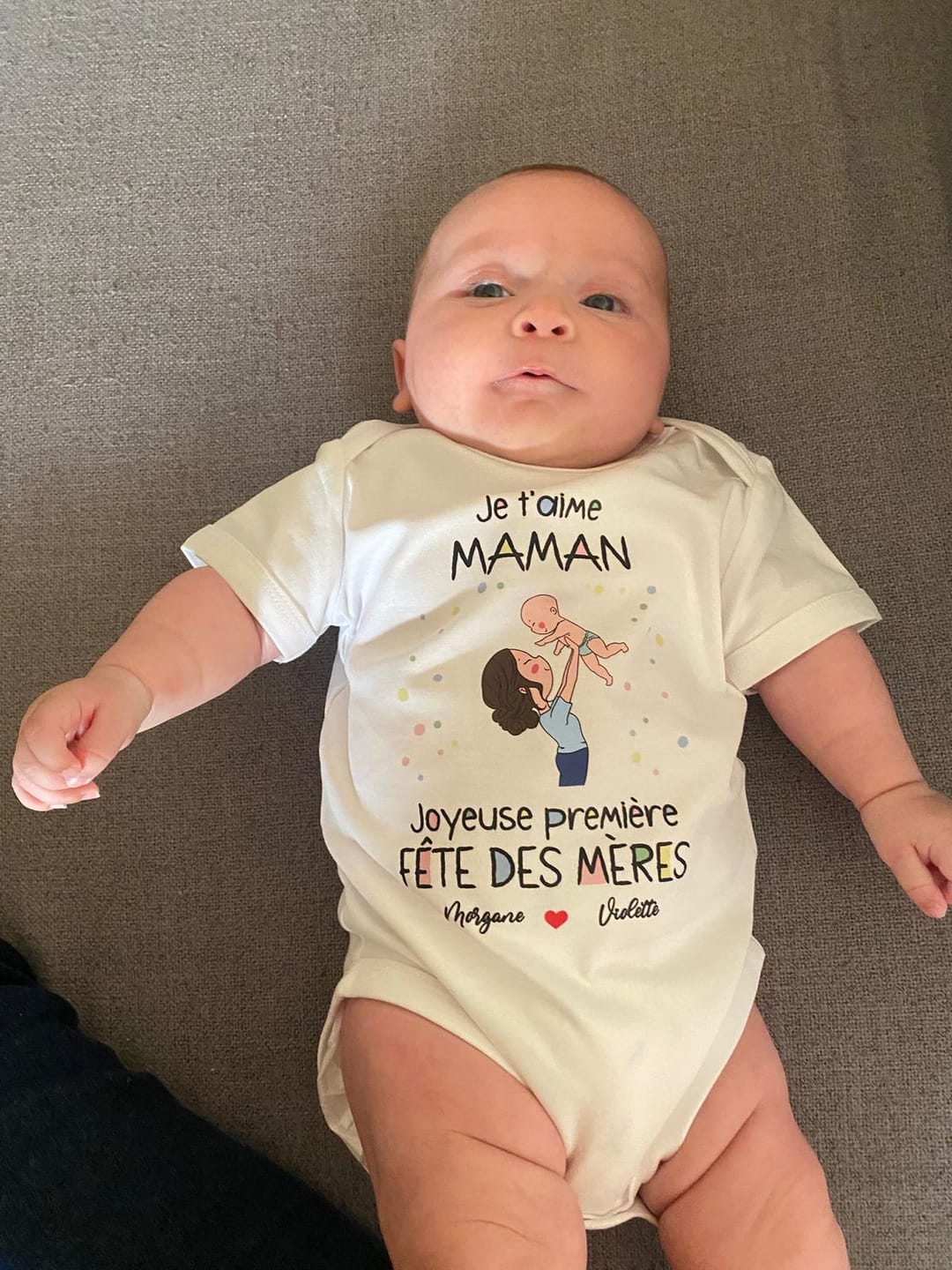 Customer photo review of Meilleurs parents - Body bébé personnalisé pour la fête des mères et la fête des pères