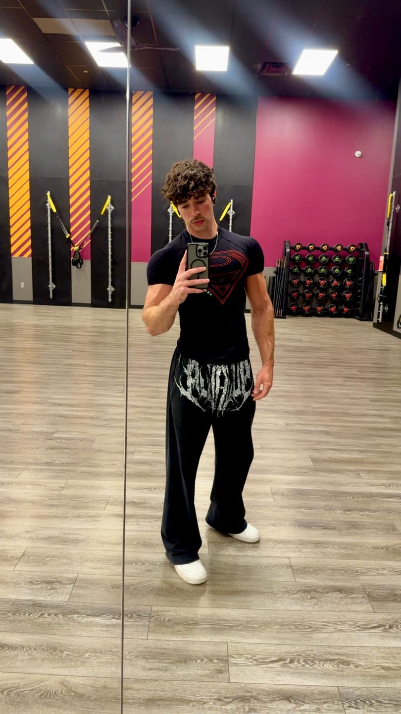 Customer photo review of 2079 - Dark Wave Joggers
