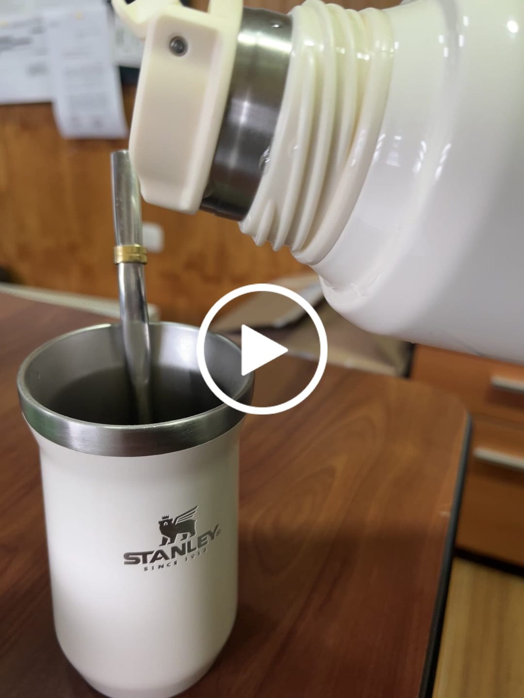 Customer video review of Mate Slim Stanley Cream Gloss | 200 ml