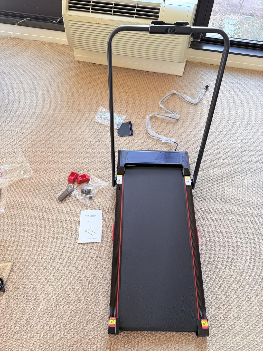 Customer photo review of Umay U18F Folding 3-in-1 Walking Pad with 10%/15% Incline 1-10 km/h