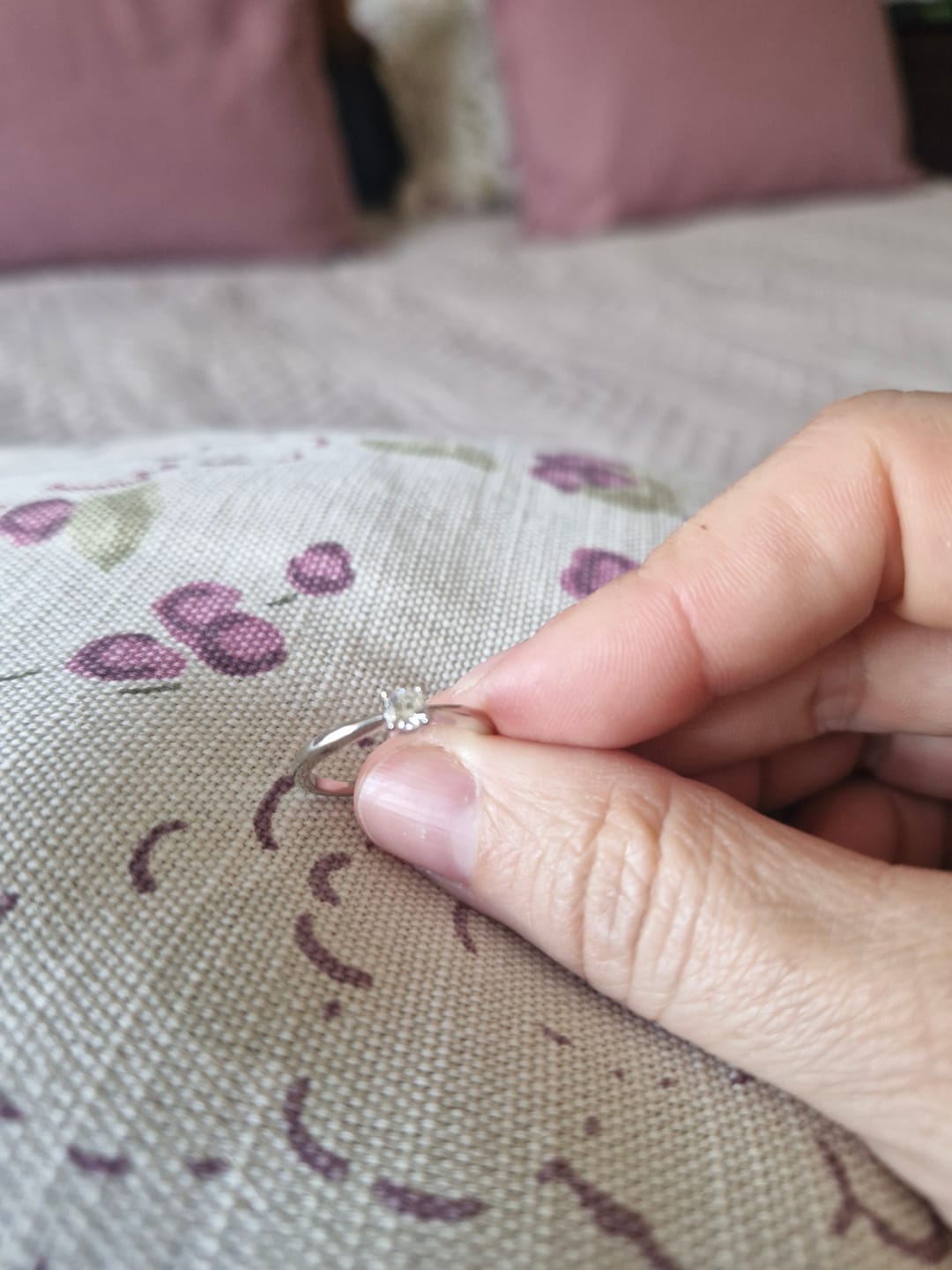 Customer photo review of Anillo Circonita Solitaria