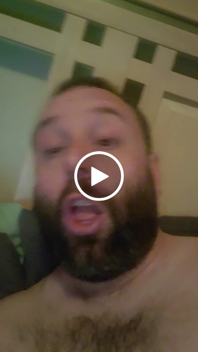 Customer video review of Hippie Flip Mushroom Gummies