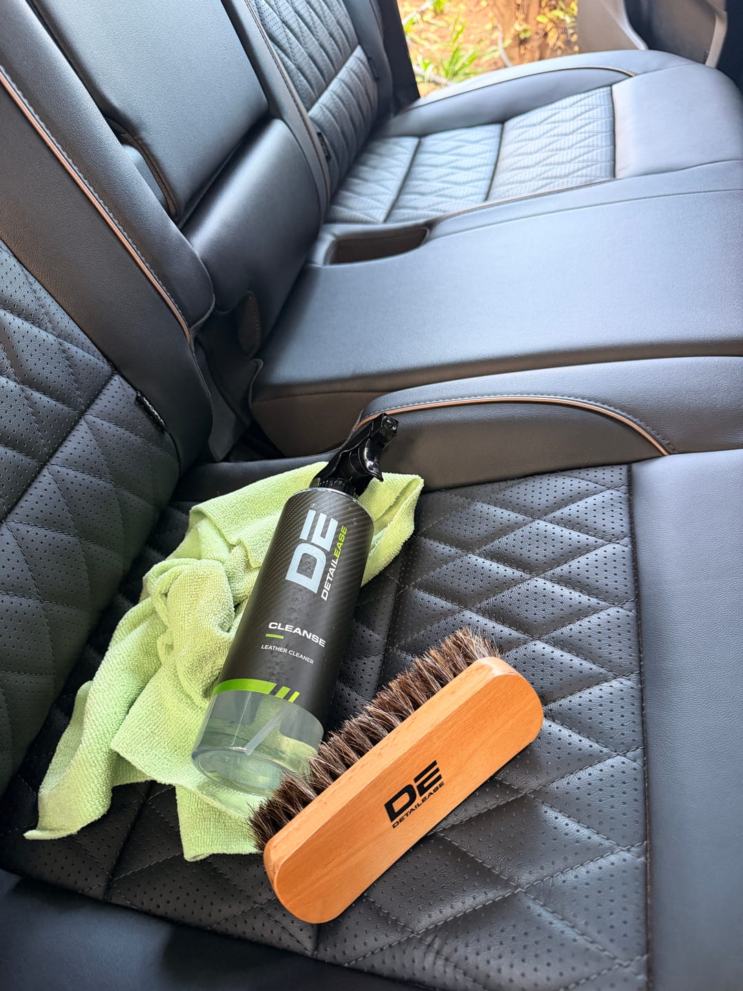 Customer photo review of Leather - Clean and Condition Pack
