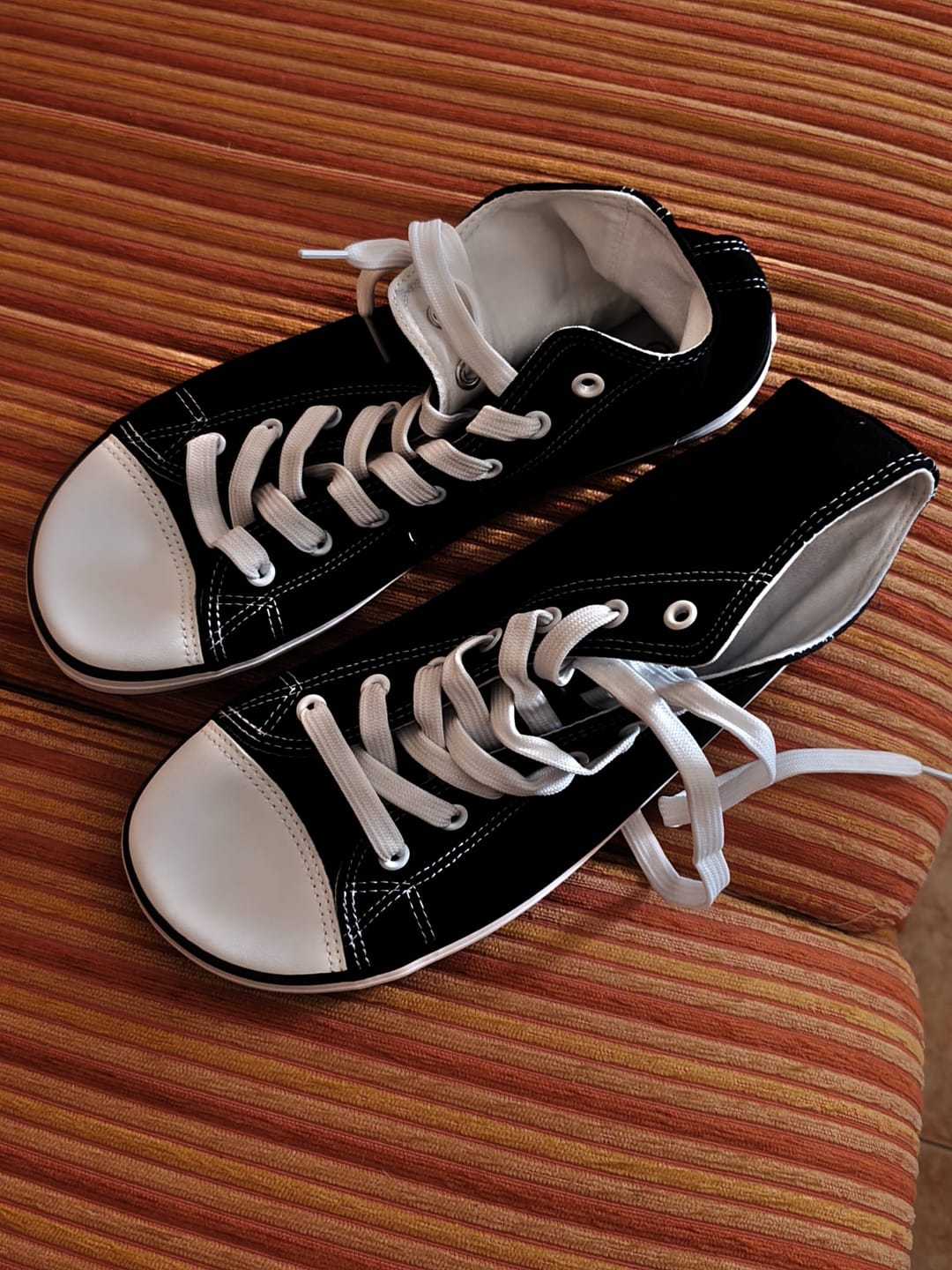Customer photo review of Roam I - Zapatos Barefoot