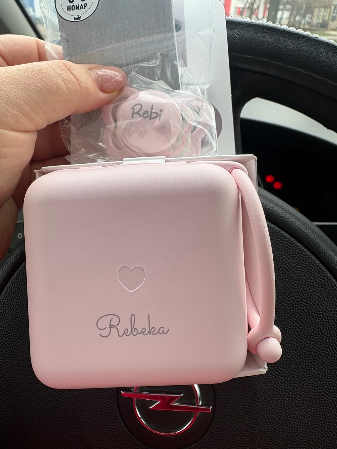 Customer photo review of Névre szóló BIBS cumitartó - cseresznyevirág