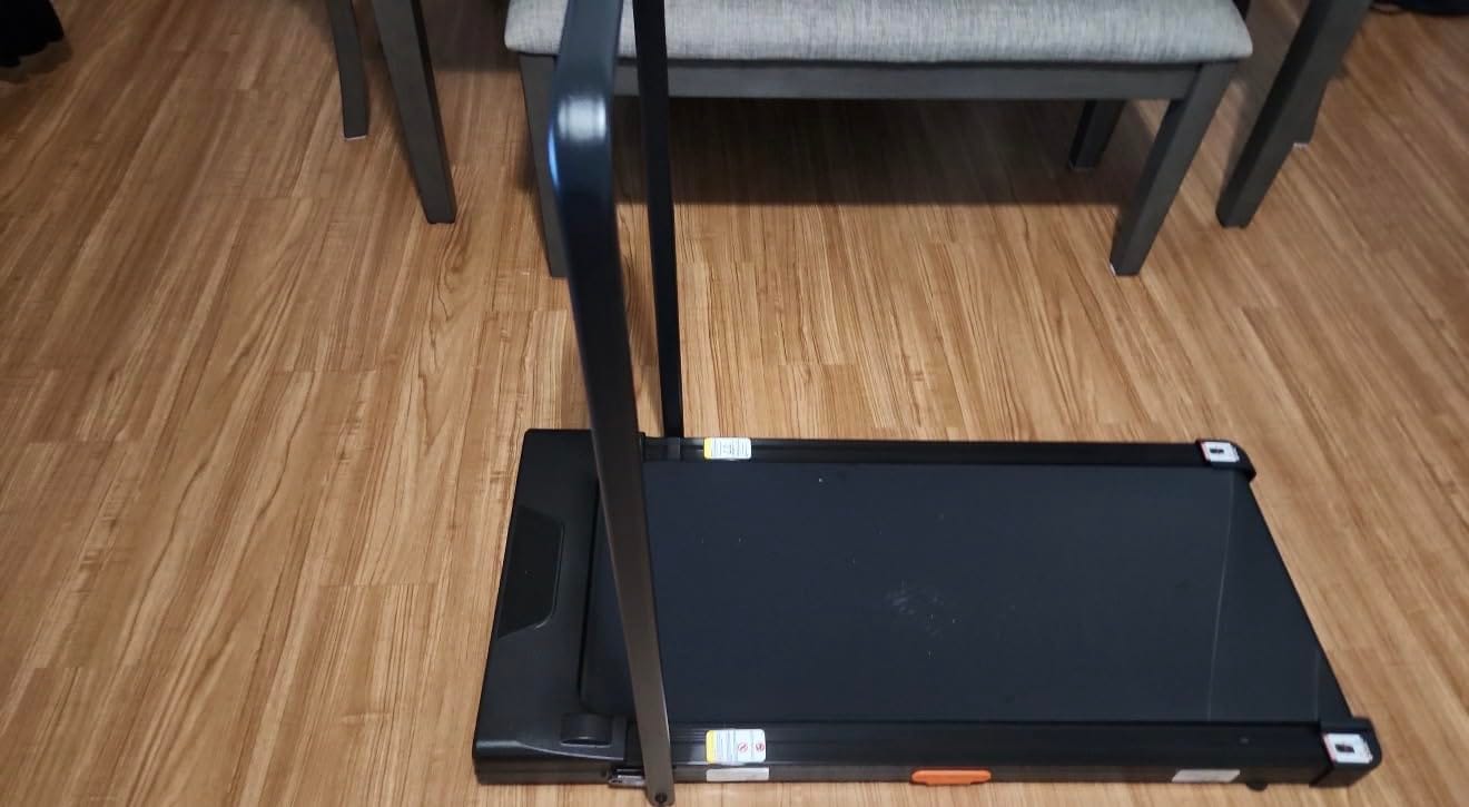 Customer photo review of Umay U18F Folding 3-in-1 Walking Pad with 10%/15% Incline 1-10 km/h