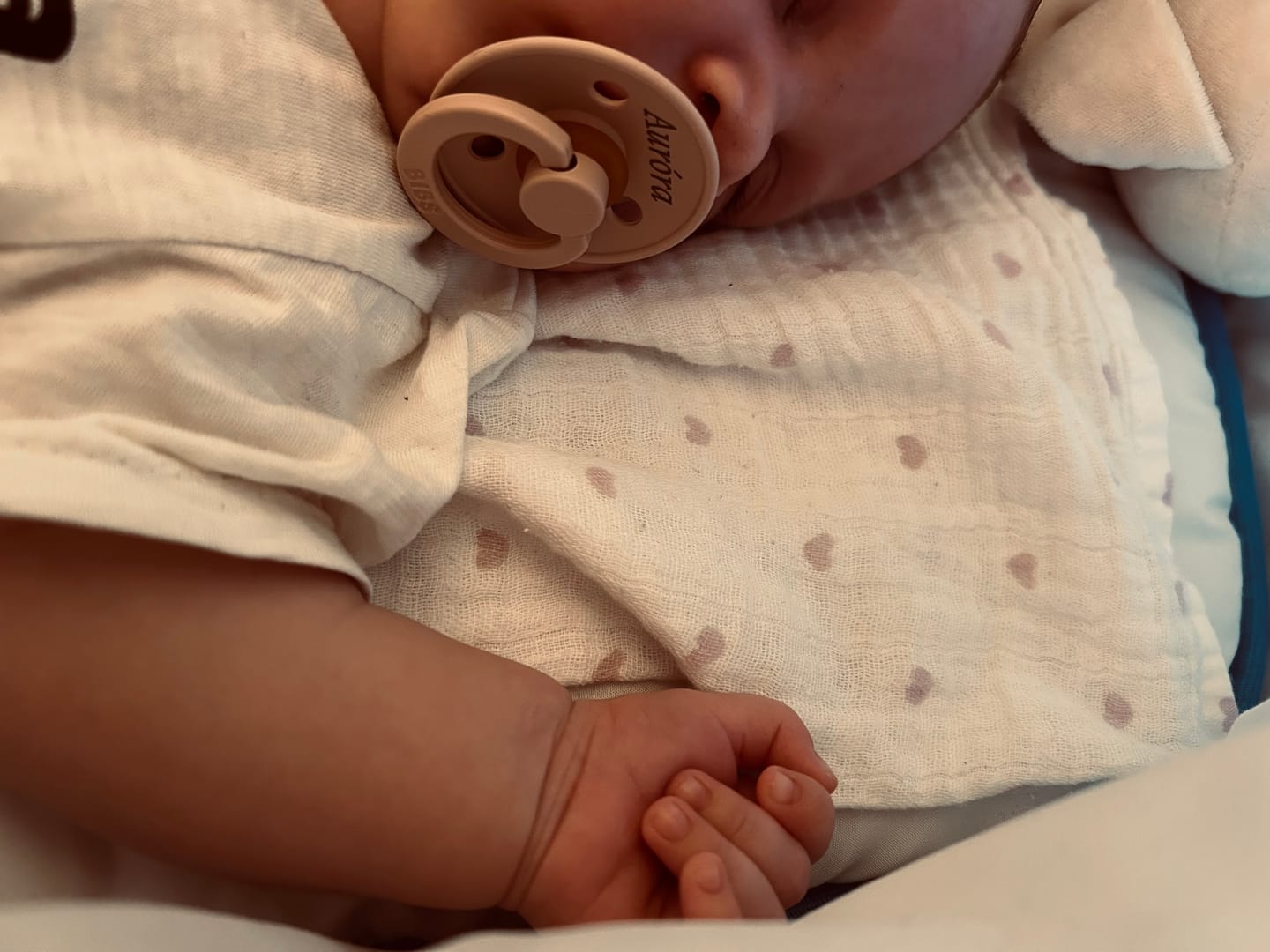 Customer photo review of Névre szóló BIBS Colour cumi - púderrózsaszín