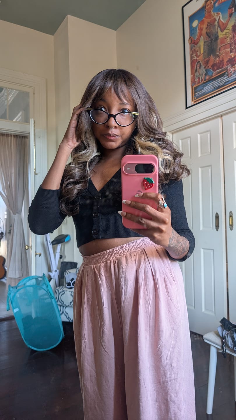 Customer photo review of Sensationnel Glamzy Glueless HD Lace Crown Wig –  TINSY
