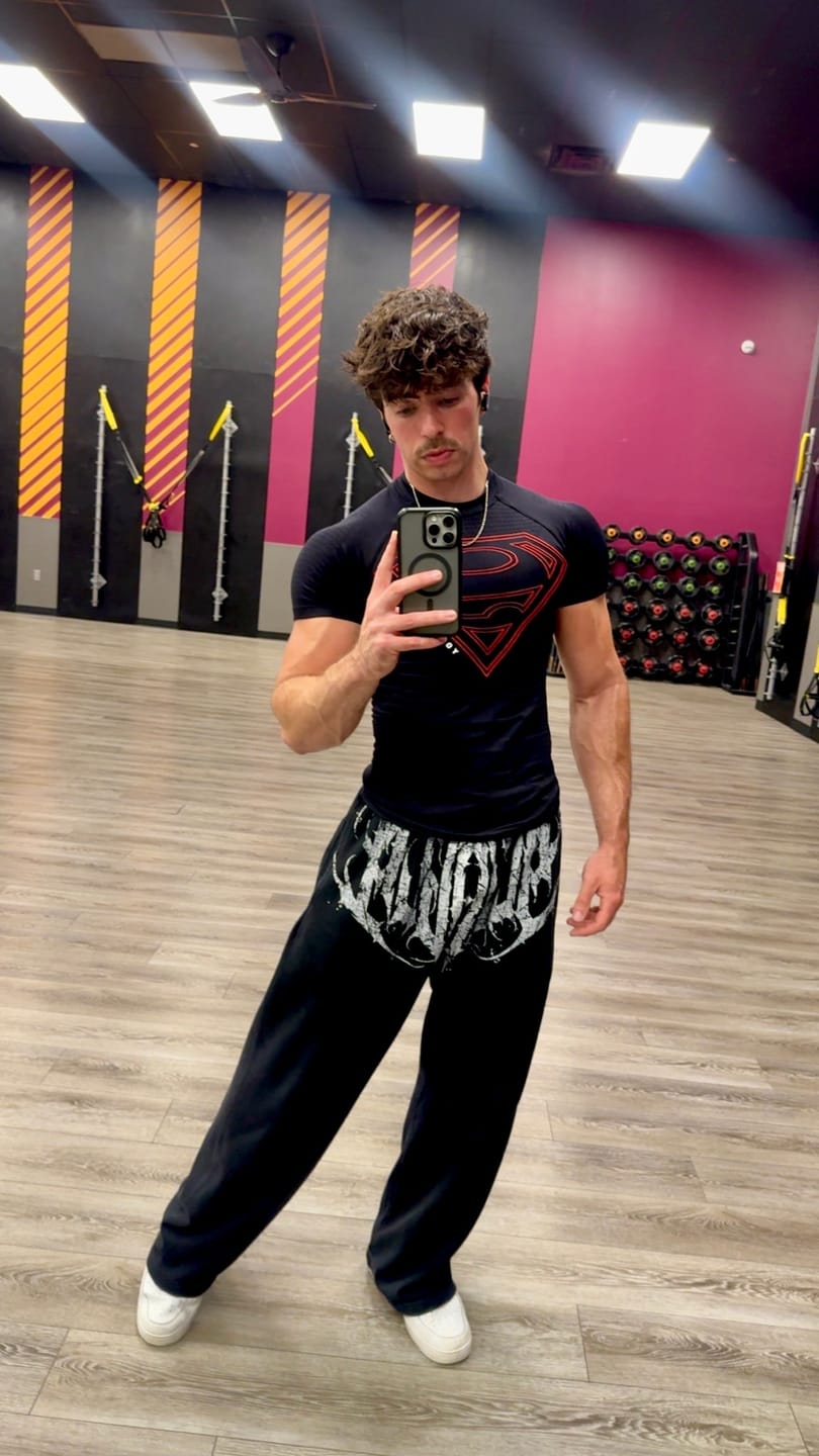 Customer photo review of 4117 - Superman Compression Tees