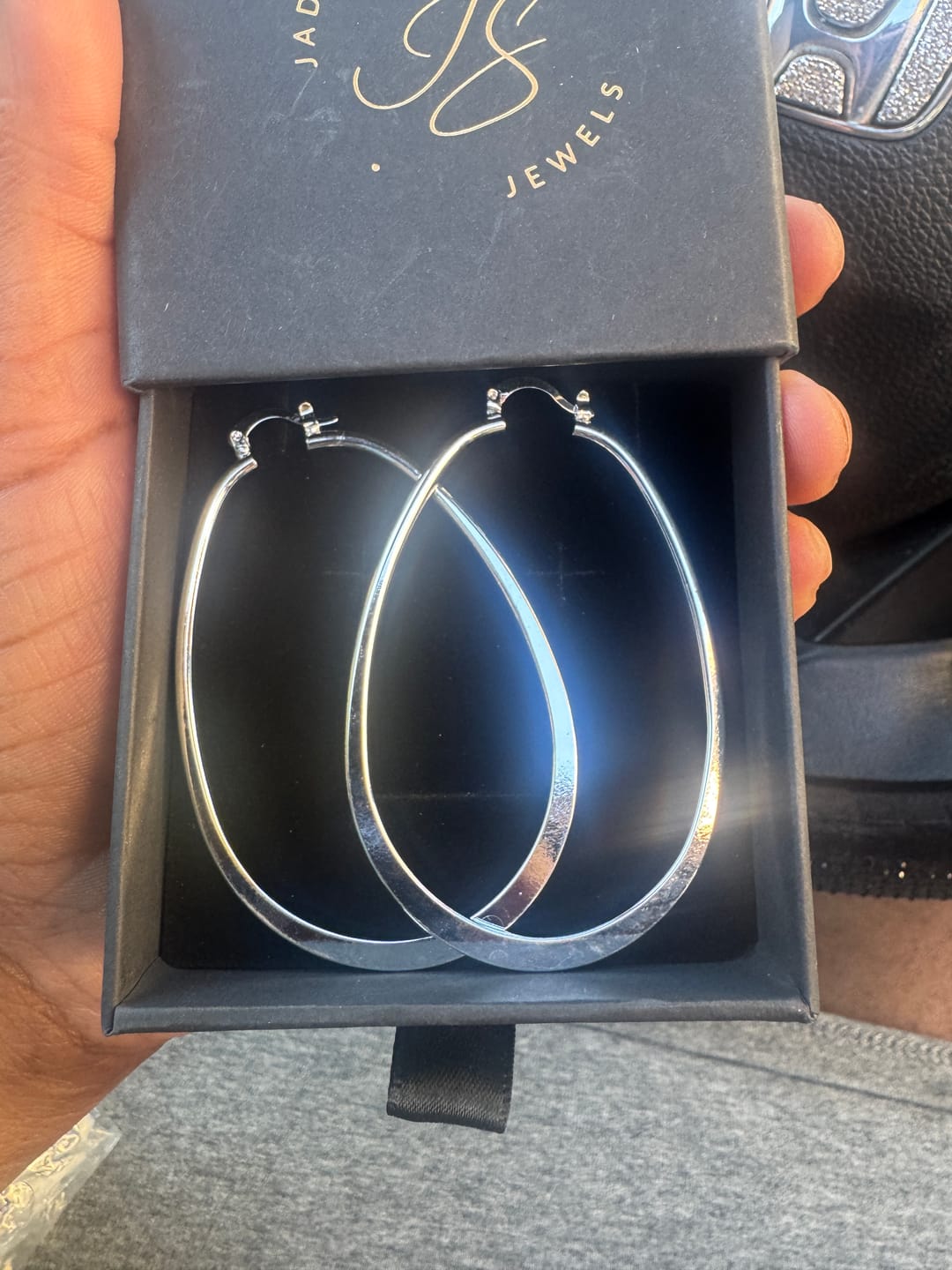 Customer photo review of Viola Oval Hoop Earrings