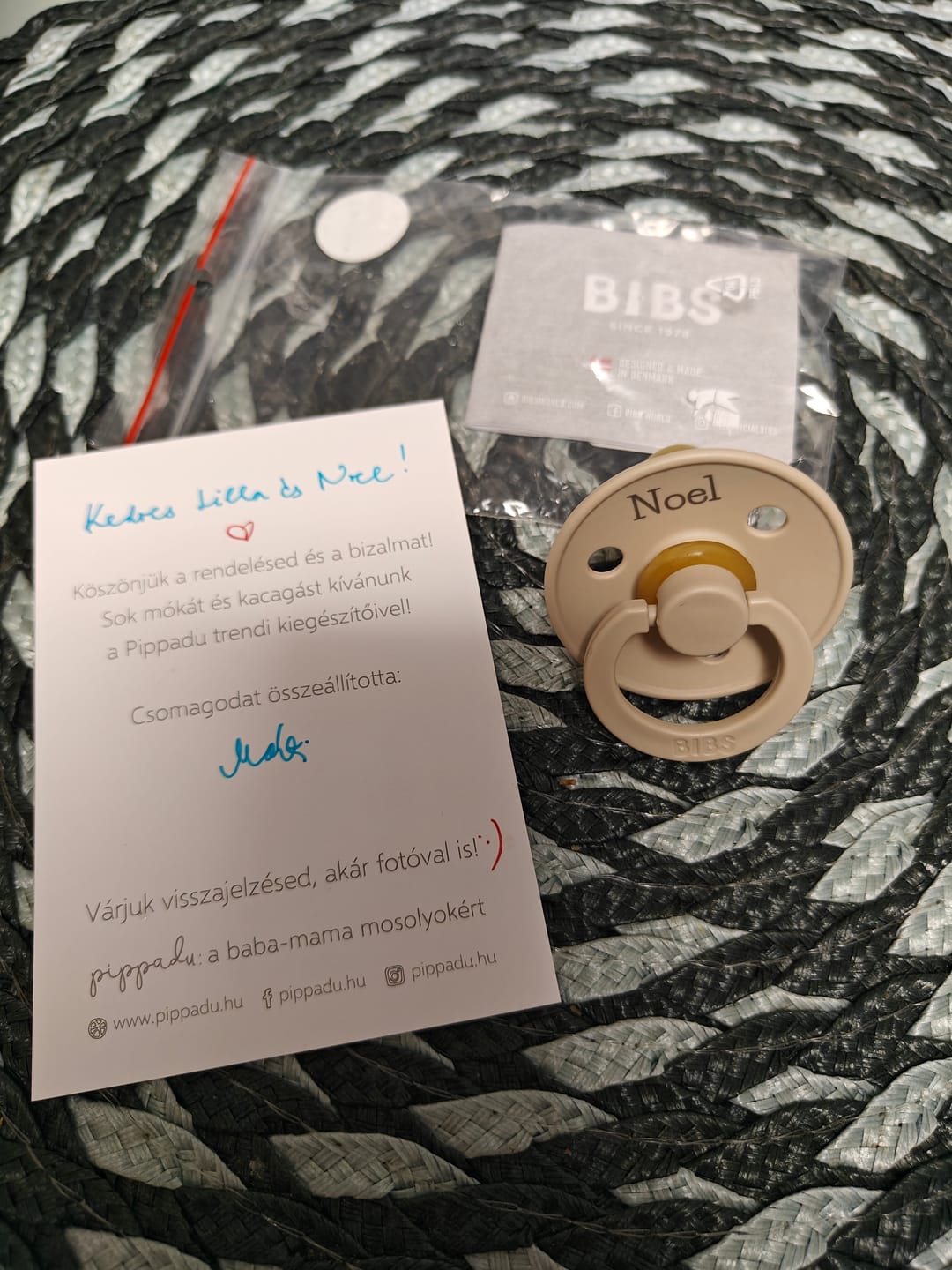 Customer photo review of Névre szóló BIBS Colour cumi - vanília