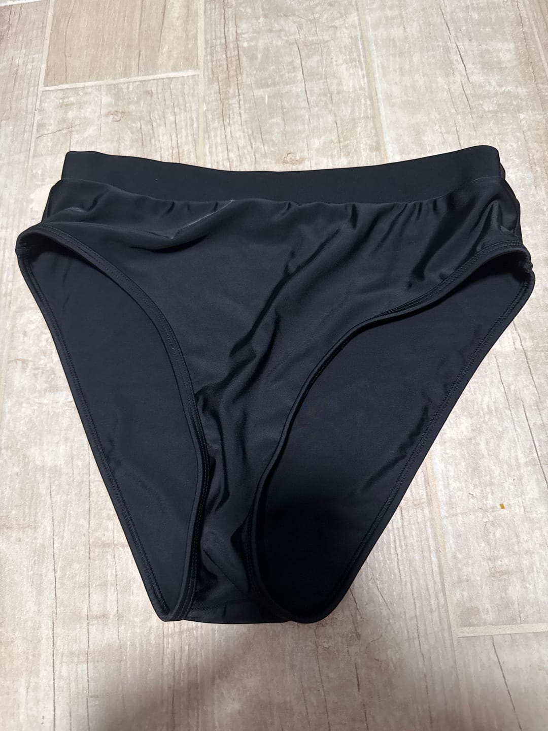 Customer photo review of MOLLY Black Full Coverage High Rise Bikini Bottom