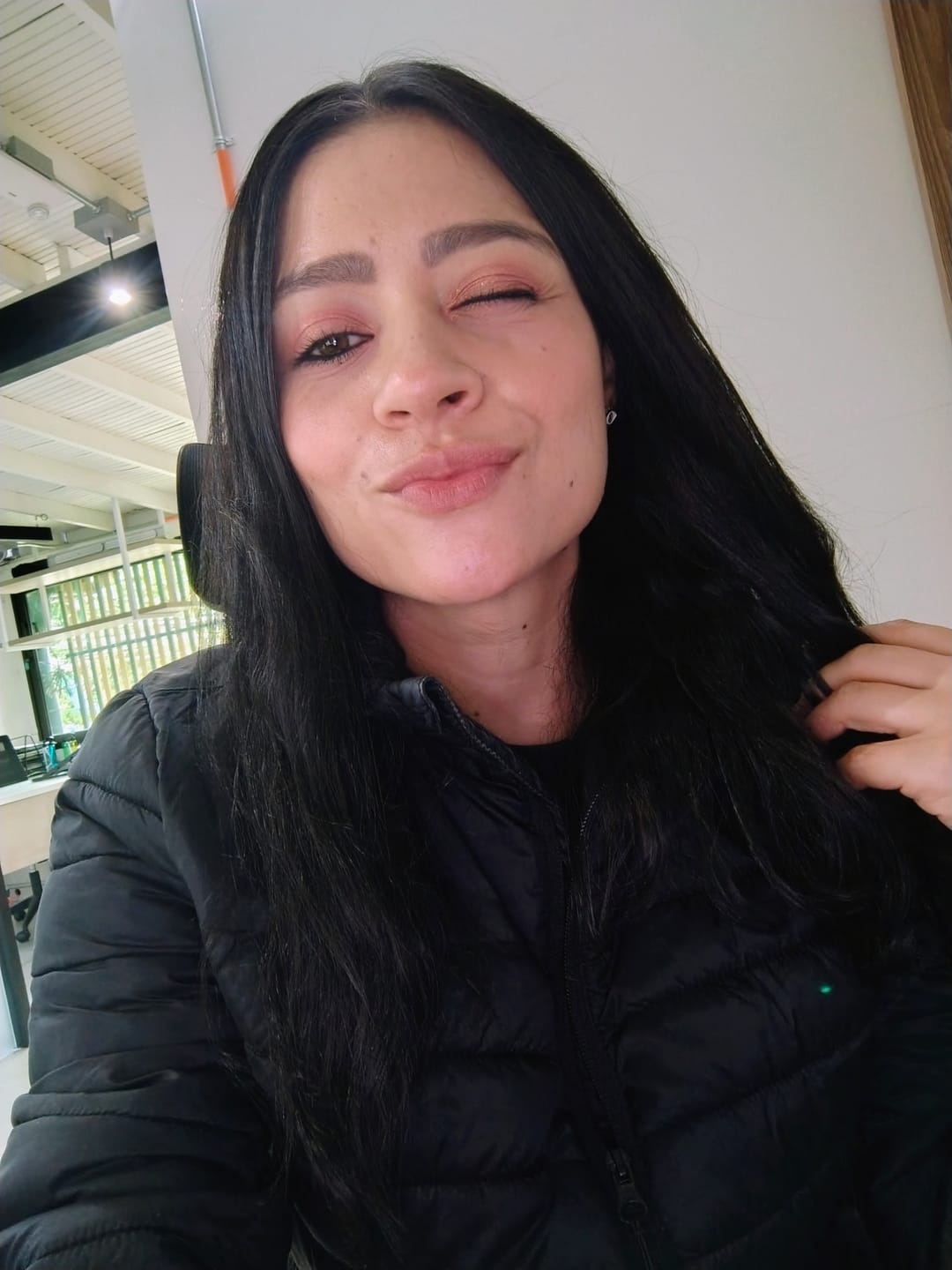 Customer photo review of DELINEADOR DE CEJAS 1ST SCENE