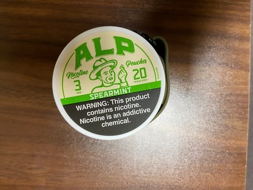 Customer photo review of Spearmint Nicotine Pouches