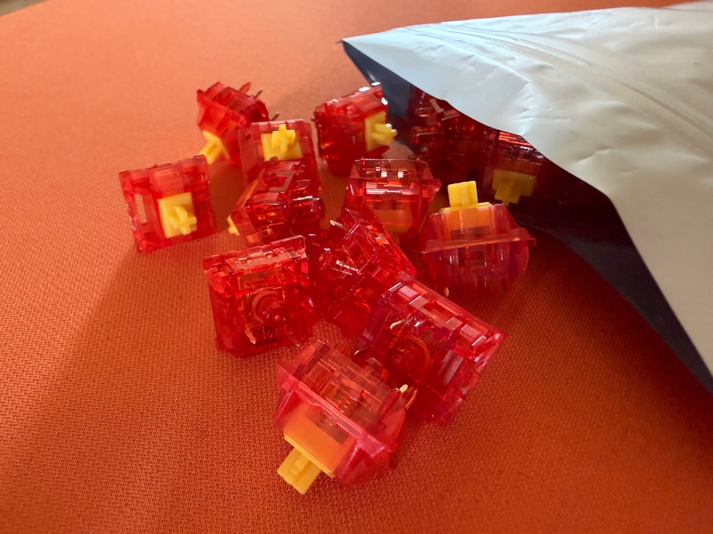 Customer photo review of KEYGEEK Y2 LINEAR SWITCH FACTORY LUBED (10PCS)