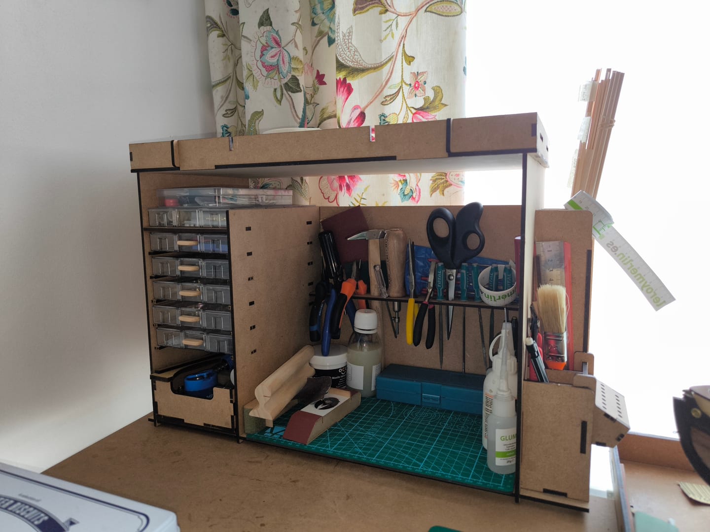 Customer photo review of Mueble taller organizador