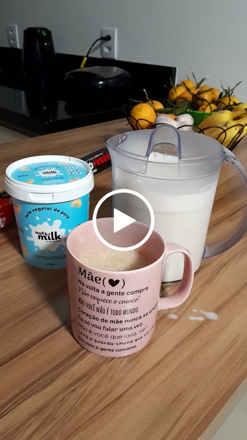 Customer video review of Leite Vegetal NutzMilk  6,5L - Concentrado de Castanha de Caju + 12 sachês (grátis)
