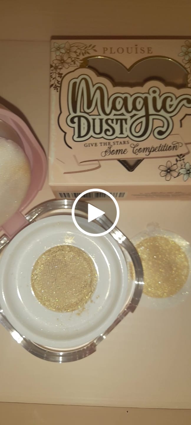 Customer video review of Magic Dust Loose Highlighter