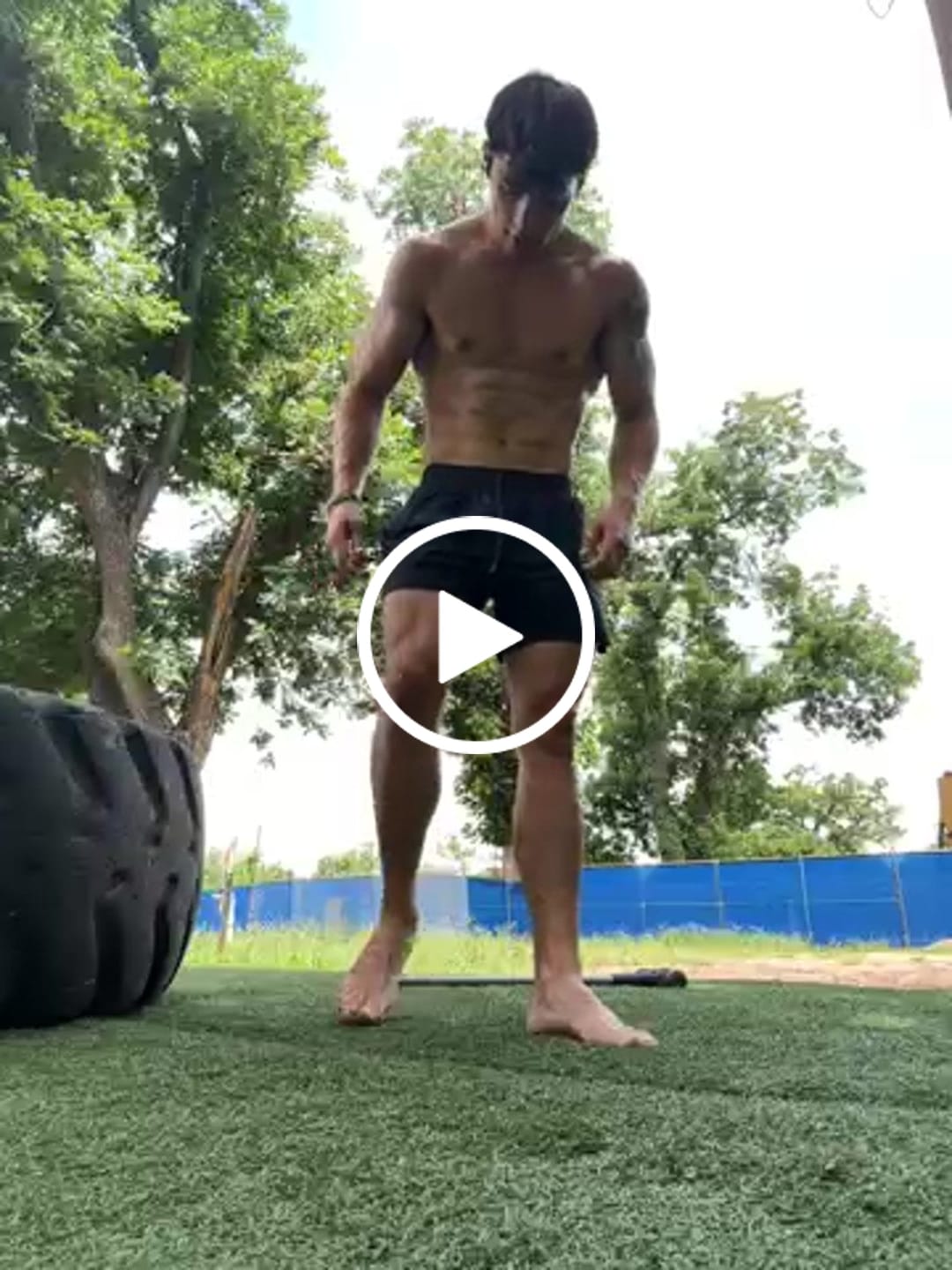 Customer video review of Essential Shorts 5" Inseam