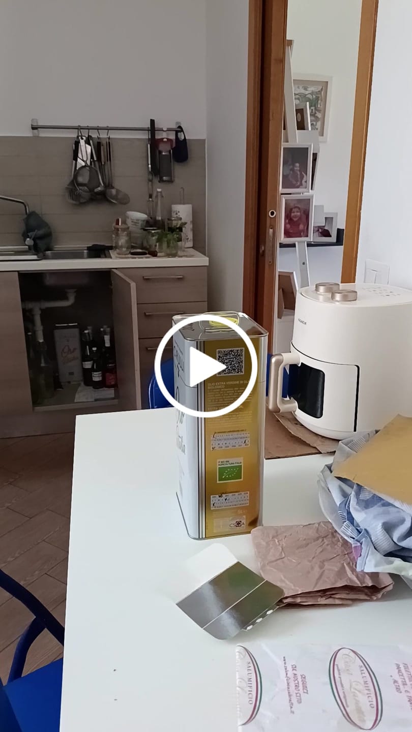 Customer video review of 1 lattina di olio extravergine Biologico • 5 Litri
