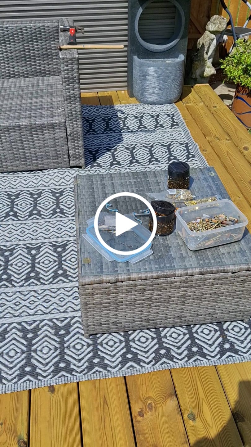Customer video review of Exterior Seamless Outdoor Panels 2.4m × 2.4m (16 Panels Per Pack) Multiple Colours