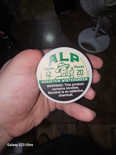Customer photo review of Mountain Wintergreen Nicotine Pouches