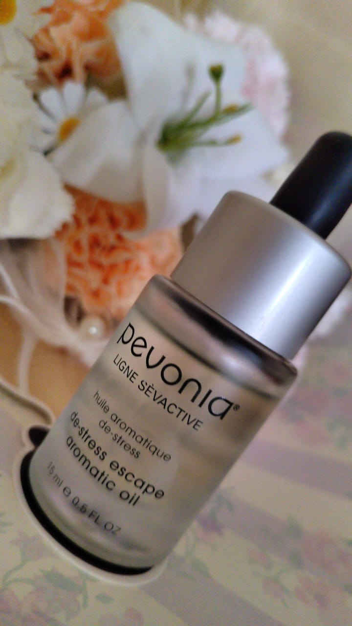 Customer photo review of De-Stress Escape Aromatic Oil
