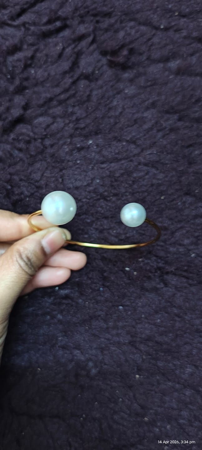 Customer photo review of Pearl Cuff Bangle Bracelet