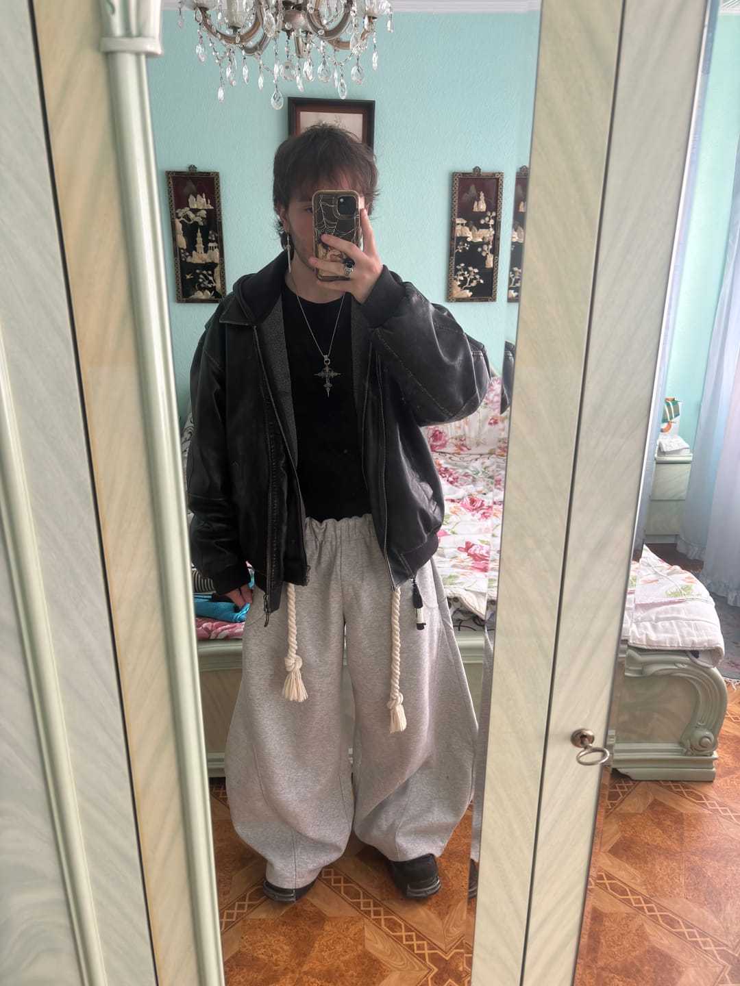 Customer photo review of Aelfric Eden Super Baggy Barrel Sweatpants
