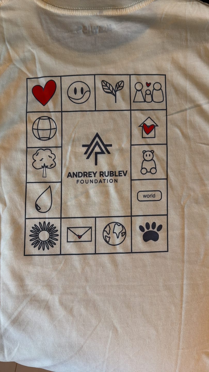 Customer photo review of 1712474-745 | RUBLEV FOUNDATION TEE | BUTTER