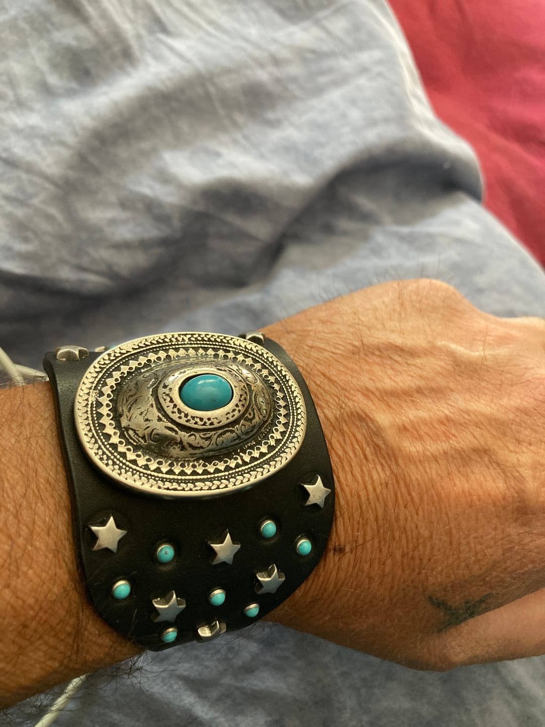 Customer photo review of Bracciale pelle Baio Tulsi