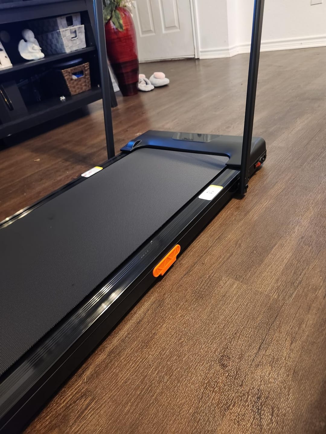 Customer photo review of Umay U18F Folding 3-in-1 Walking Pad with 10%/15% Incline 1-10 km/h
