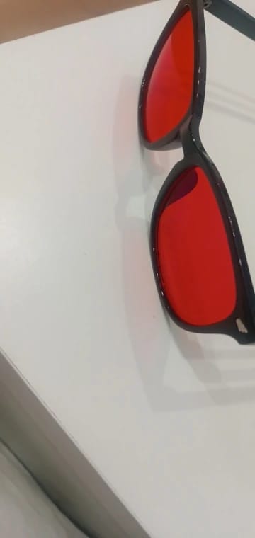 Customer photo review of RESTORA Blue Light Glasses