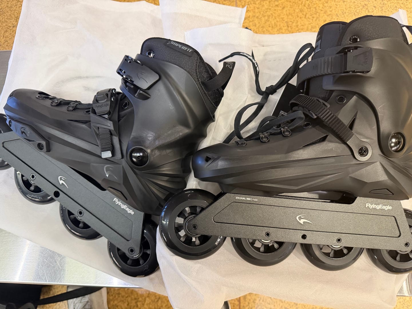 Customer photo review of Flying Eagle X7D Reaver D8490 Black Skates