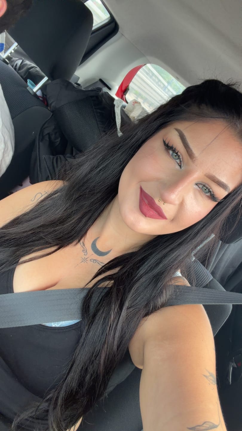 Customer photo review of Velvet Wing