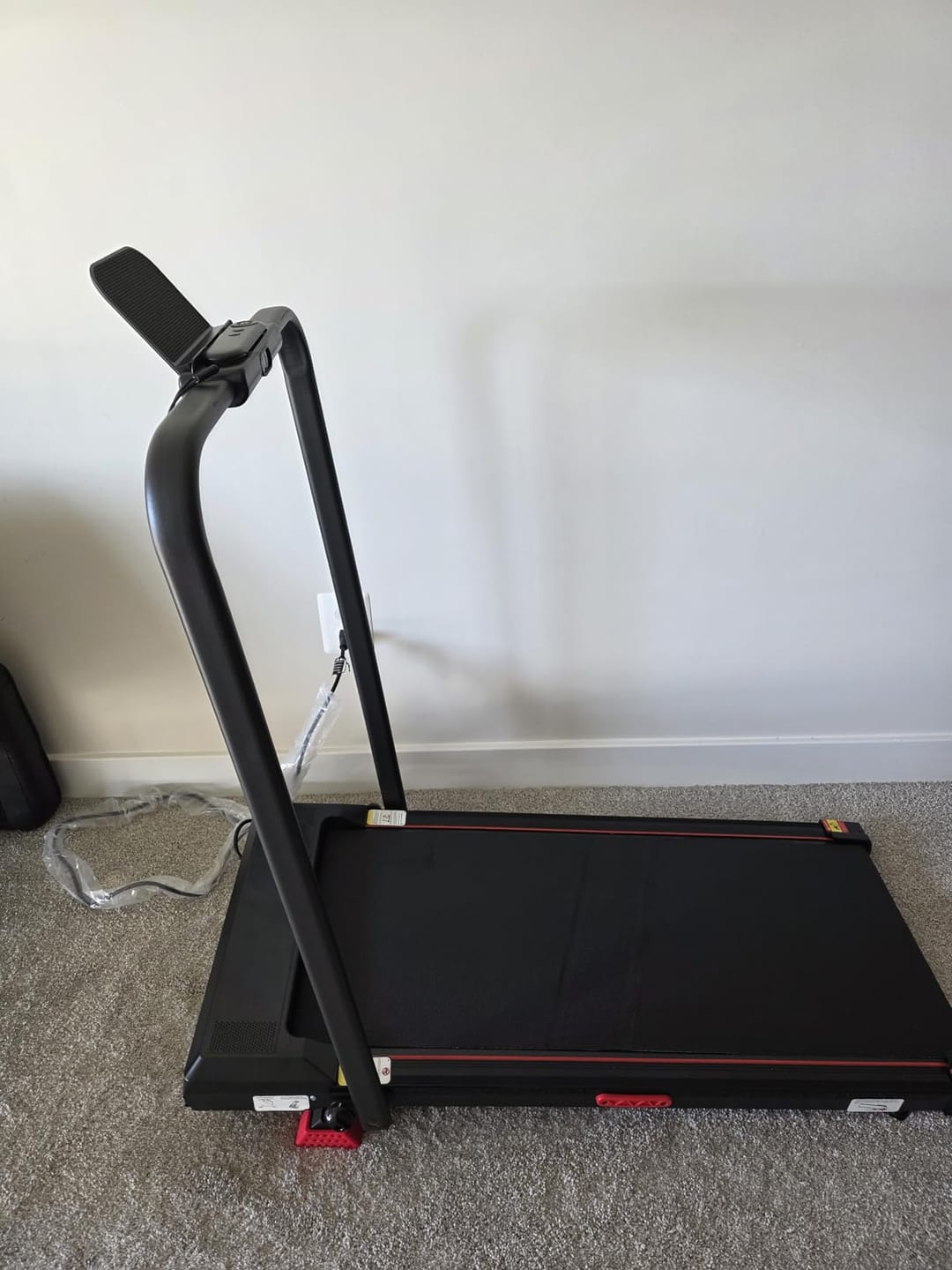 Customer photo review of Umay U18F Folding 3-in-1 Walking Pad with 10%/15% Incline 1-10 km/h