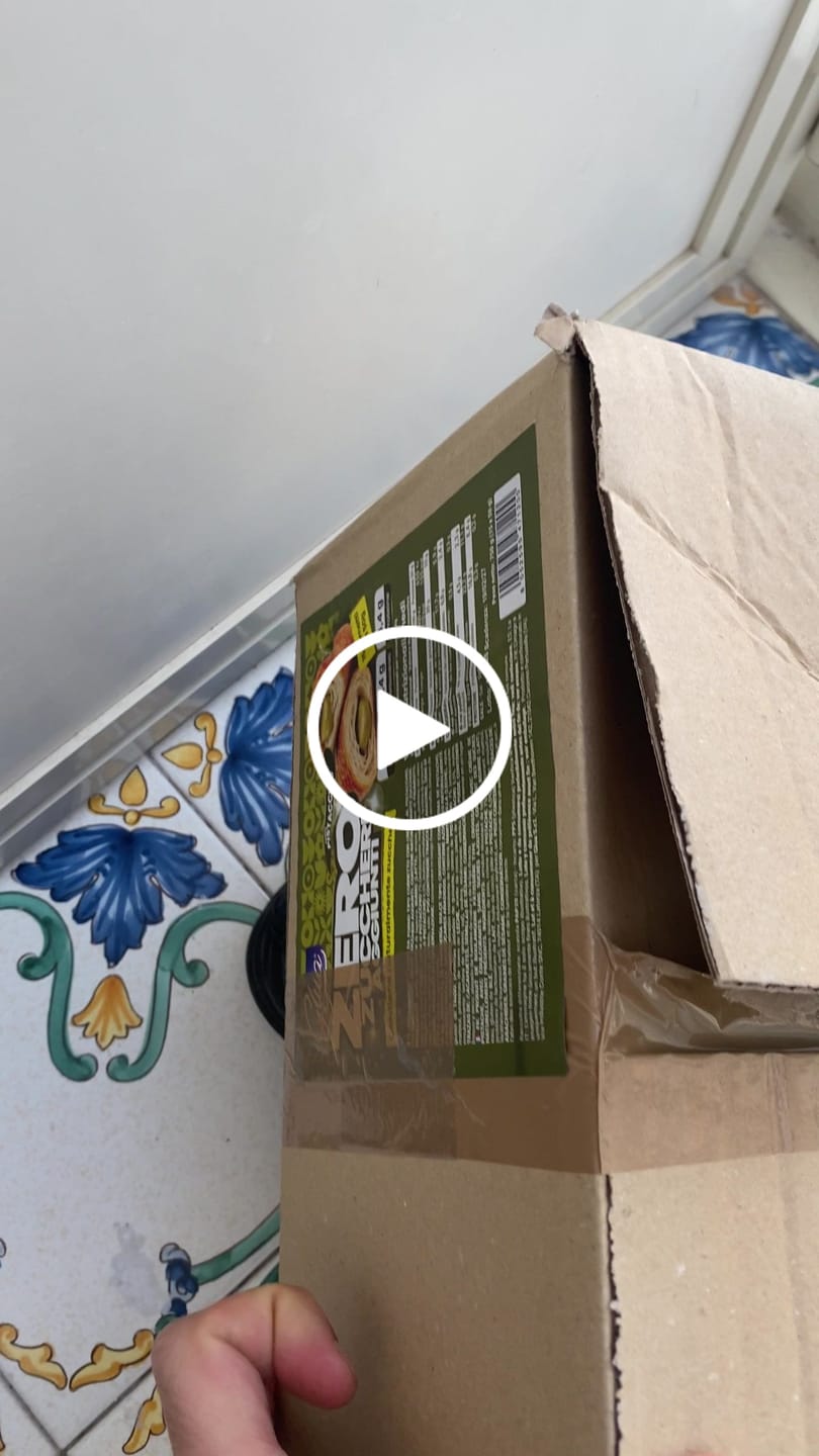 Customer video review of 15 Cornetti proteici ripieni di crema al pistacchio