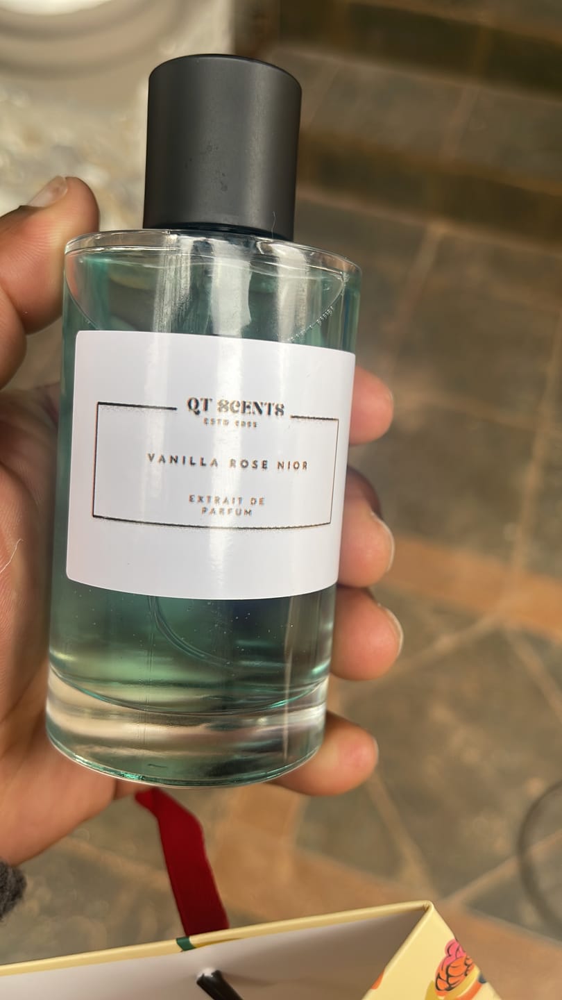 Customer photo review of Vanilla rose nior  unisex- Inspired by oud satin mood by Maison Francis Kurkdjian