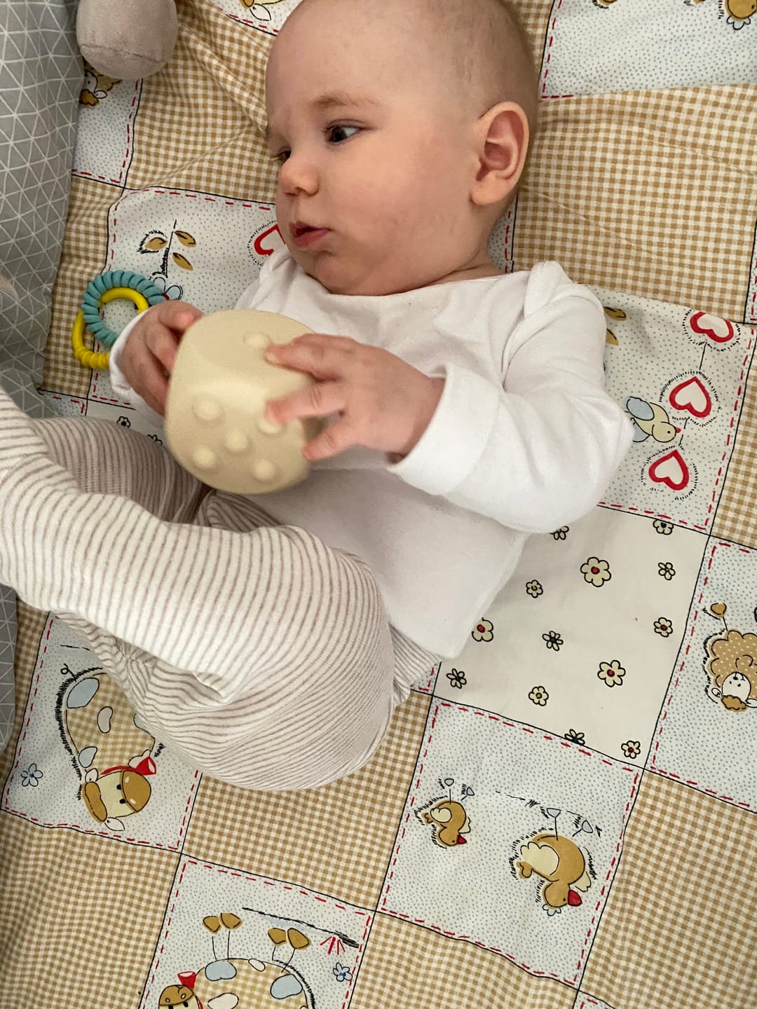 Customer photo review of Pukkasztós játék - dobókocka - púderrózsaszín/homok