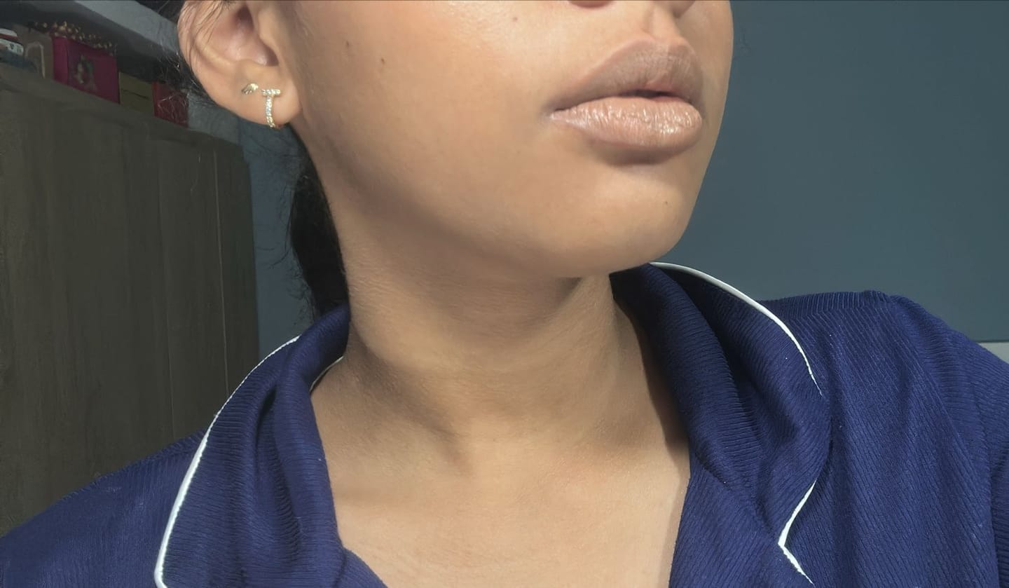 Customer photo review of LABIAL VELVET LÍQUIDO