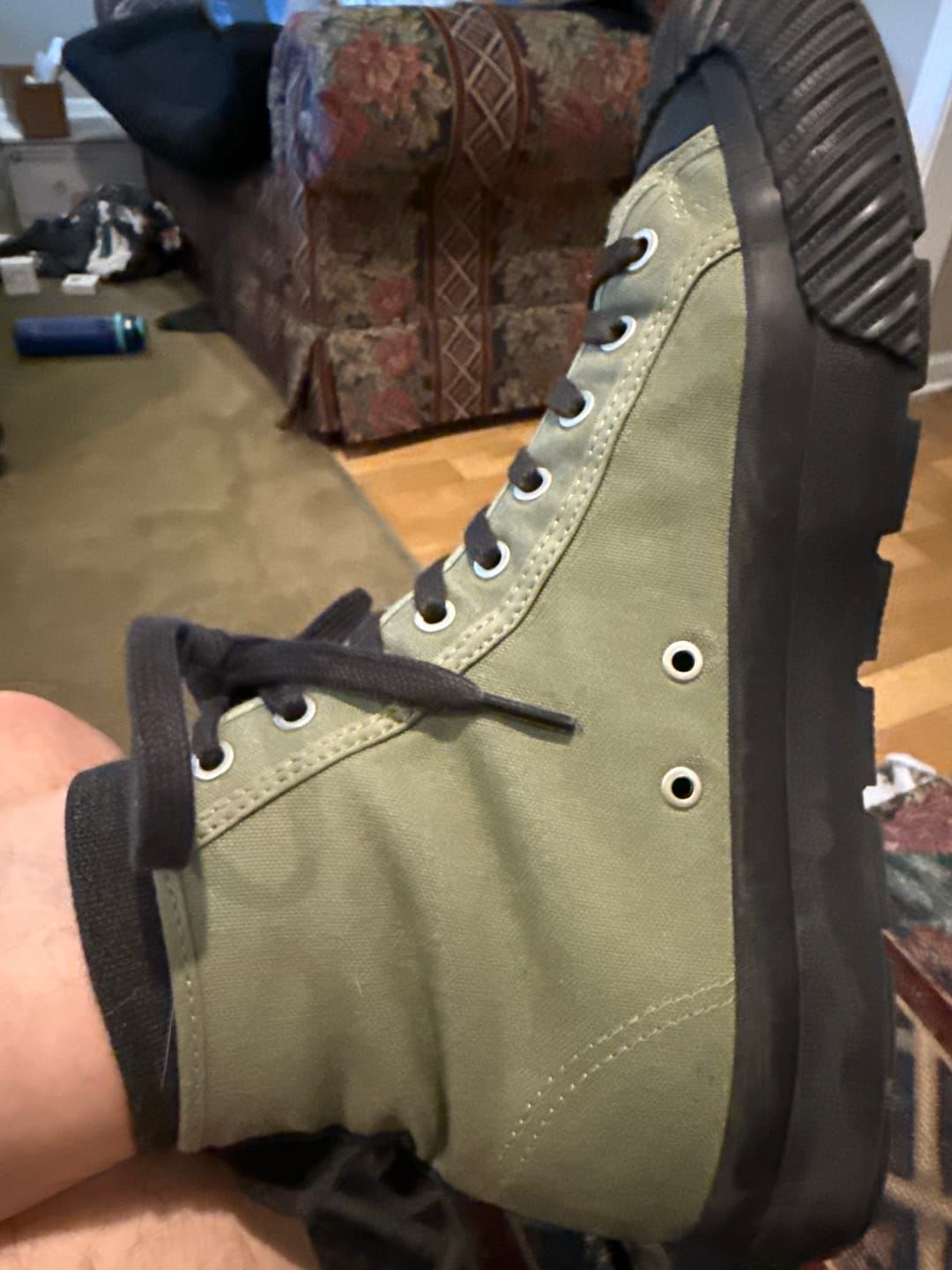 Customer photo review of Grounder High-Top Olive Green/Black