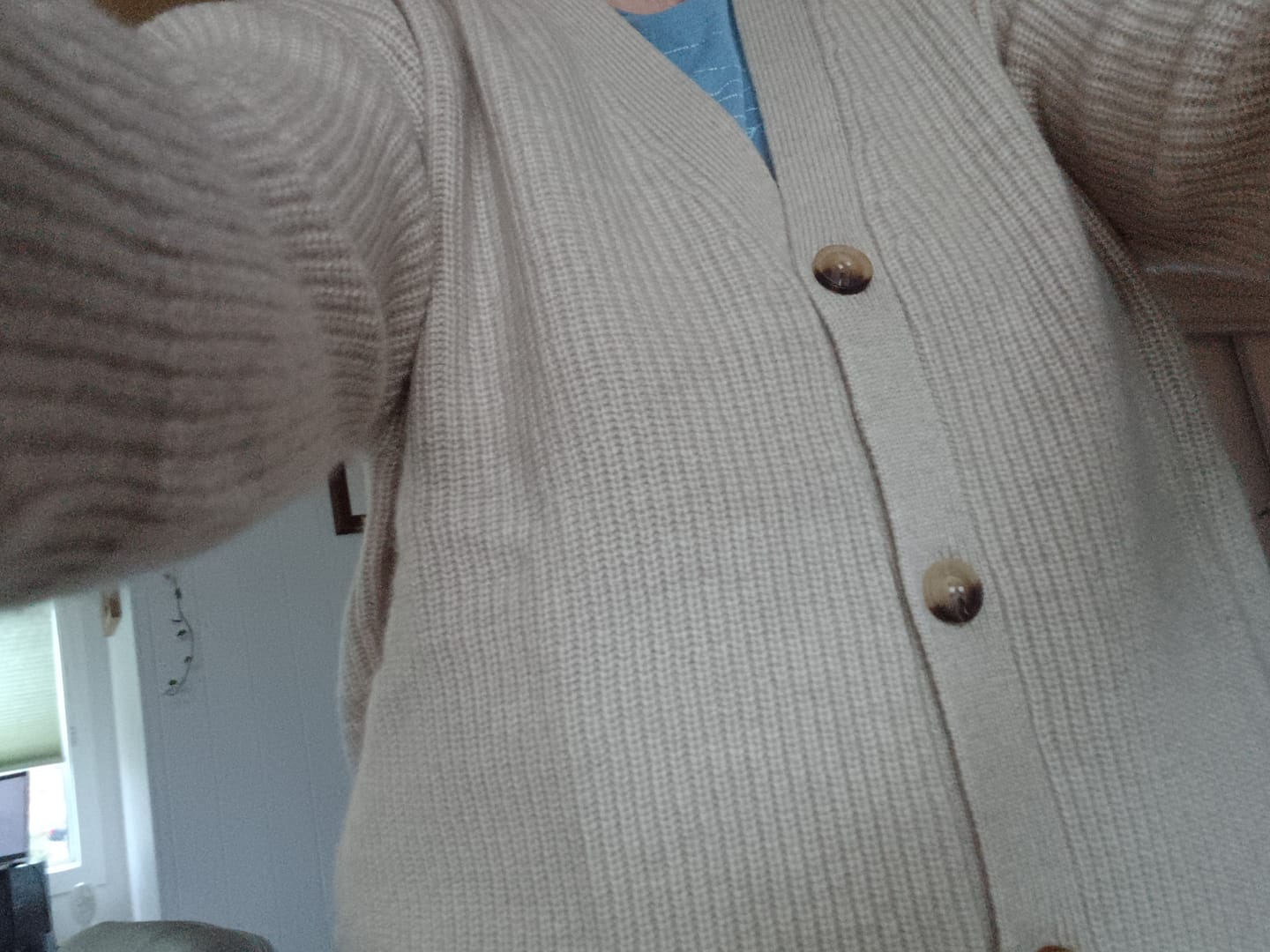 Customer photo review of Luxe Relaxed Fit Cashmere Cardigan - Beige
