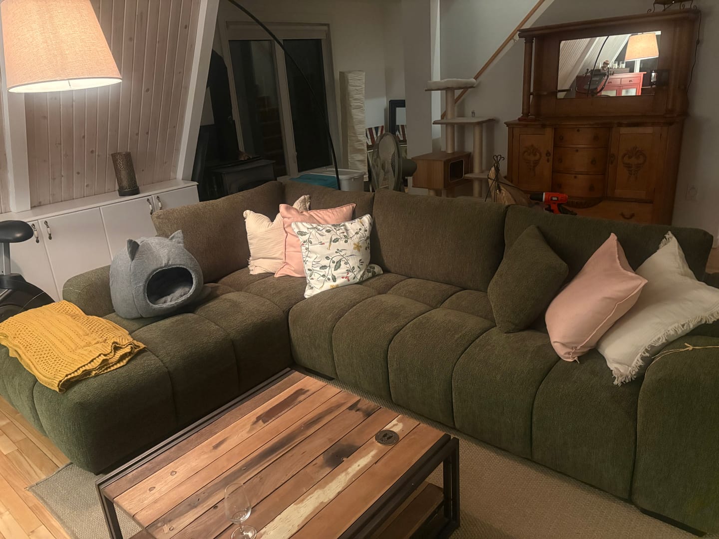 Customer photo review of OLIVIA - Sofa sectionnel 120" vert forêt