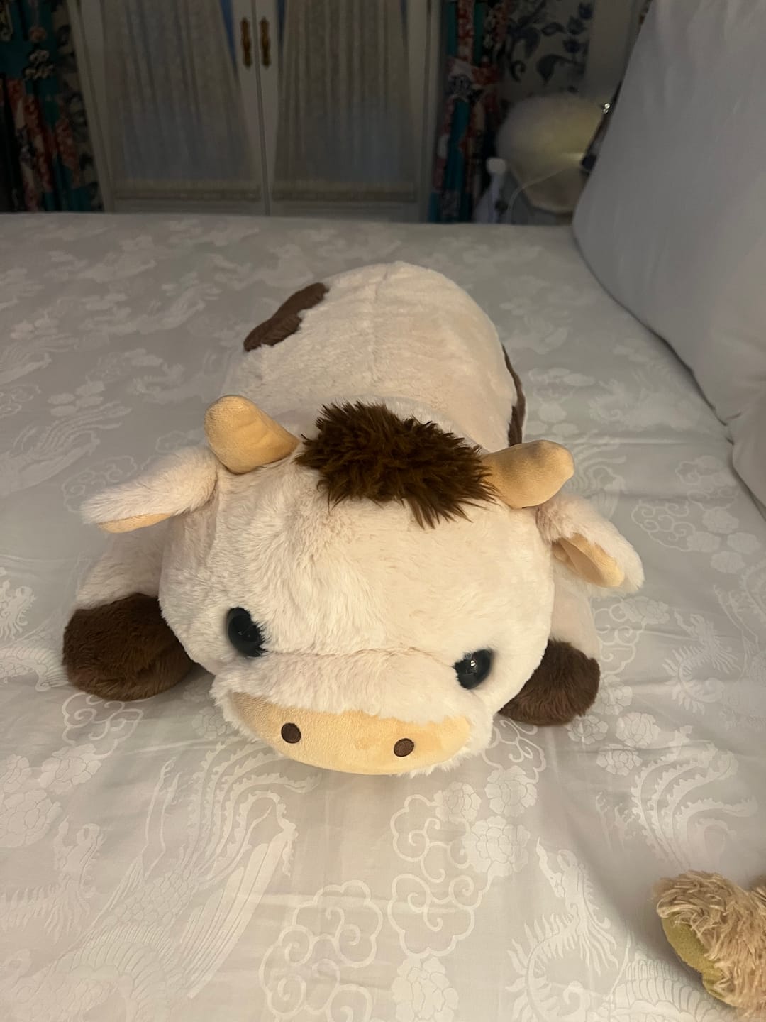 Customer photo review of MeWaii® 5lbs Cow Weighted Stuffed Animal – Microwavable Plush Heating Pad for Removable Inner Pad, Best Gift Kids & Adults