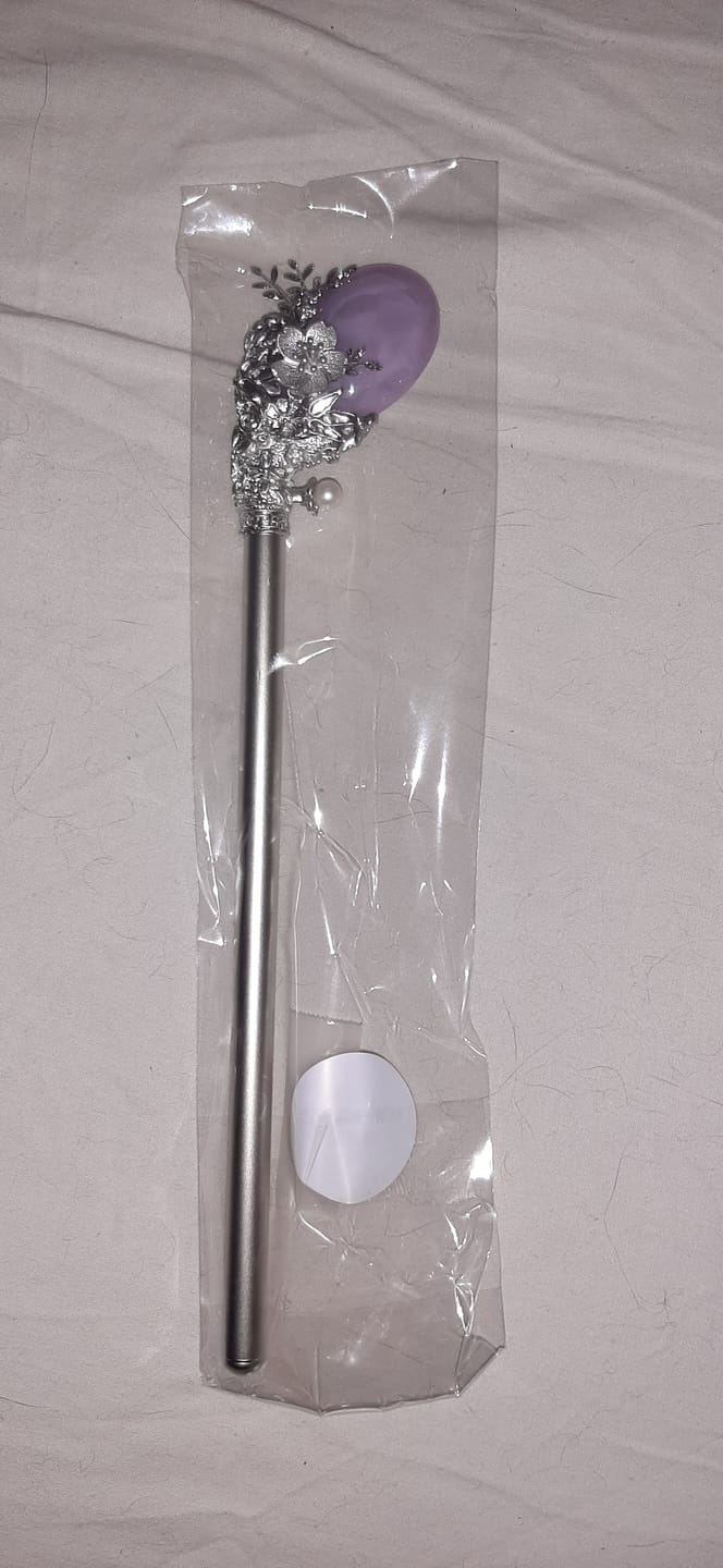 Customer photo review of BTS ARIRANG  CONCERT FAN-LOOK LUXURY HAIR STICKS