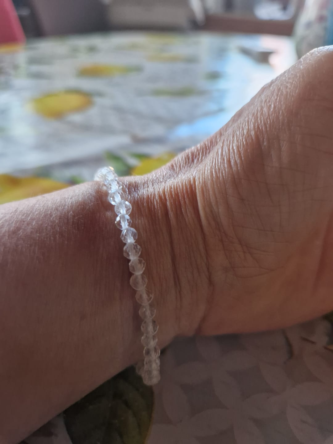 Customer photo review of Bergkristall Naturstein Armband mit Silberperle