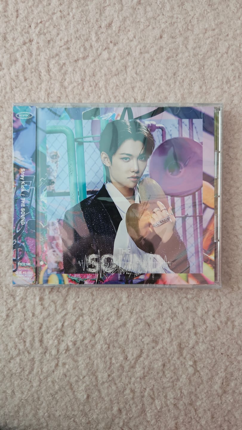 Customer photo review of [BUNJANG] Stray Kids The Sound FC Limited Edition Felix Photocard / 스트레이키즈 더 사운드 The Sound FC반 필릭스 미개봉