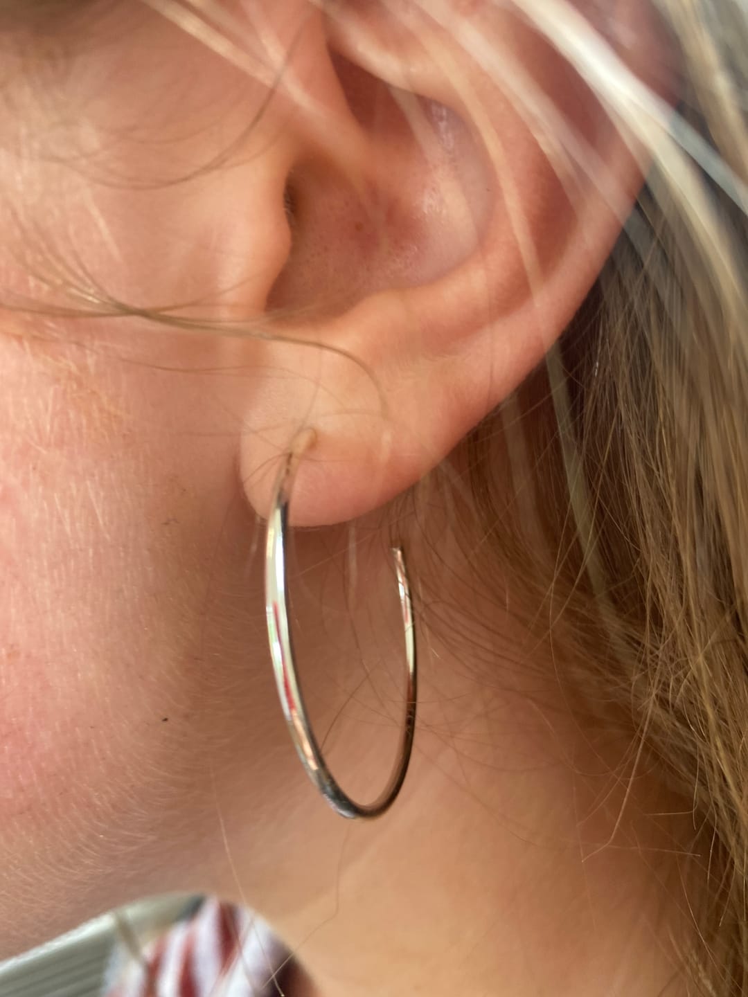 Customer photo review of Lily Silver Turqouise Ear Cuff